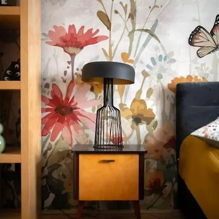 Апартаменти Easy Rent- Zmigrod Stare Miasto, Centrum 24h Check-in